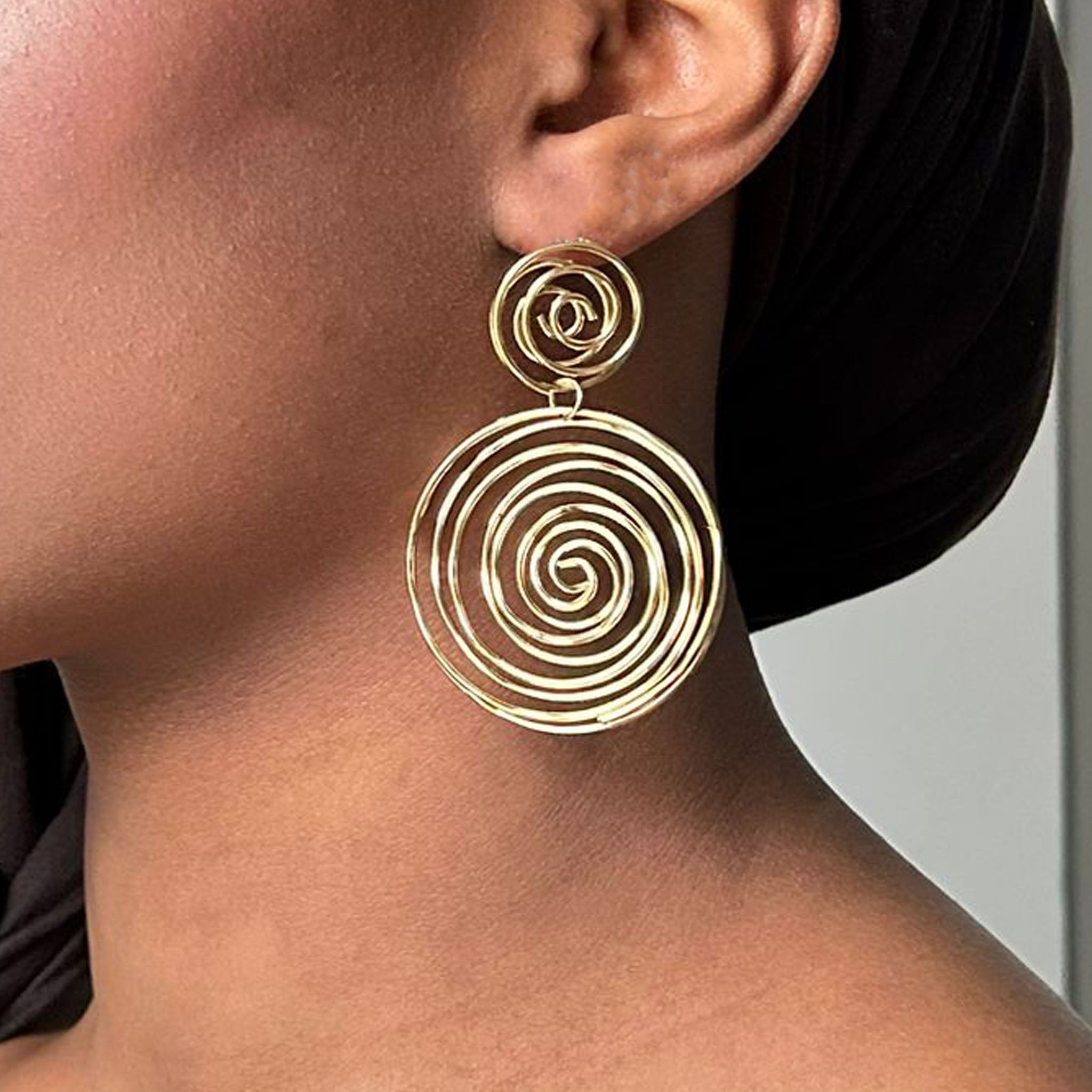 Nakia | Boucles d'oreilles dorées en acier inoxydable