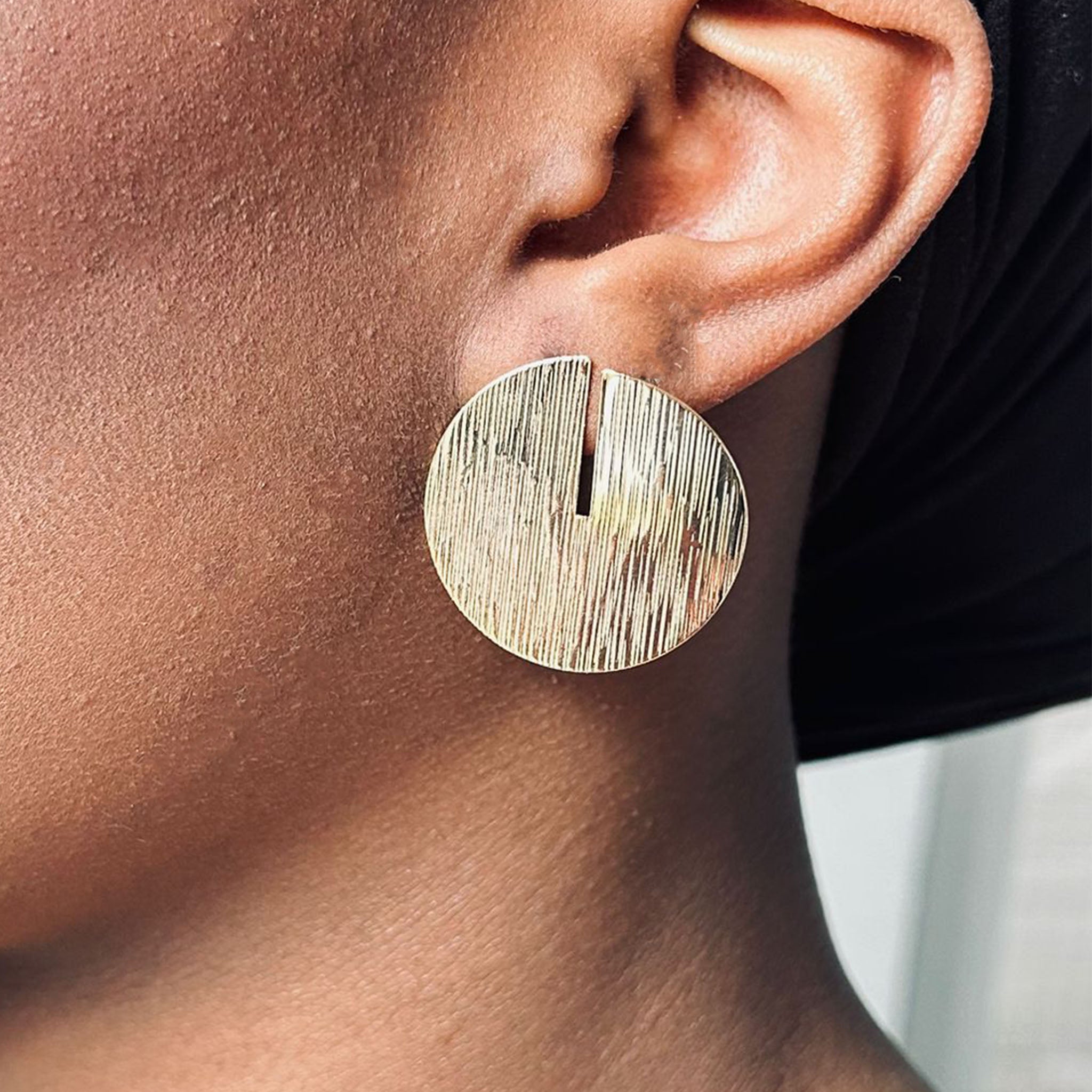 Aïssa | Boucles d'oreilles dorées en acier inoxydable
